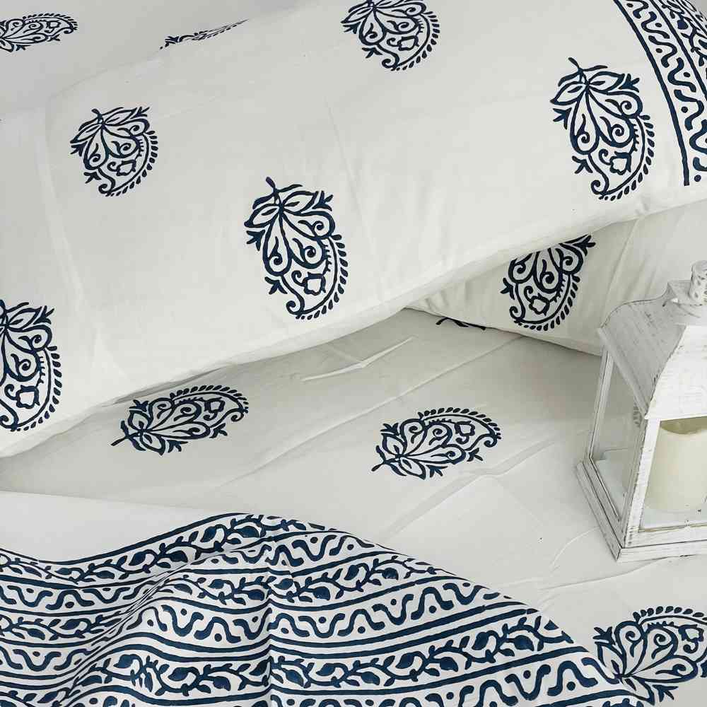 RLBK1242 Holy Leaves